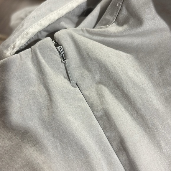 Women's 16 Brooks Brothers Pants cropped Light grey flat side zip stretch - Picture 5 of 5